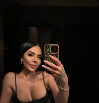 Luna - escort in London