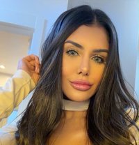 Luna - escort in Madrid