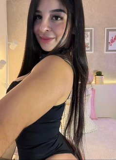 Luna - escort in Doha Photo 5 of 5