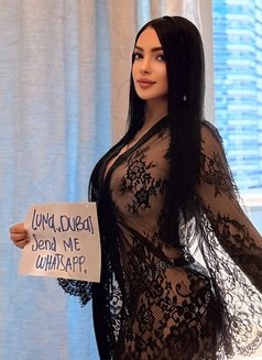 Luna - escort in Dubai Photo 4 of 14