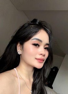 Luna Dania - escort in Bali Photo 2 of 11