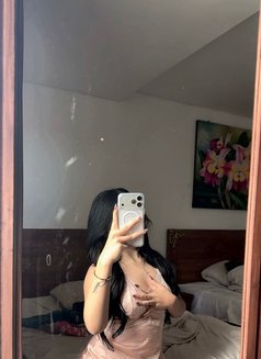 Luna Dania - escort in Bali Photo 6 of 11