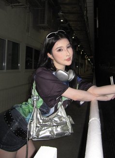 Luna - escort in Bangkok Photo 1 of 15