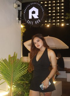 Luna - escort in Manila Photo 9 of 12