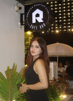 Luna - escort in Manila Photo 10 of 12
