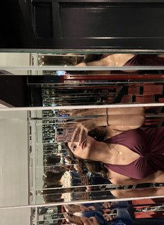 Luna - Transsexual escort in Bangkok Photo 5 of 8