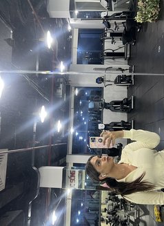 Luna - Transsexual escort in Makati City Photo 7 of 8