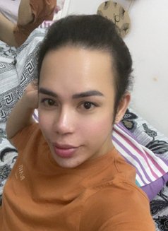 Luna - Transsexual escort in Riyadh Photo 2 of 4