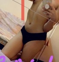 Luna - Transsexual escort in Riyadh