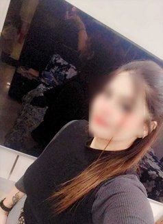 Lubna Intimacy Indian Queen in Dubai - puta in Dubai Photo 8 of 10