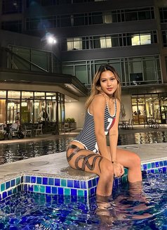 Luna - escort in Bali Photo 4 of 4