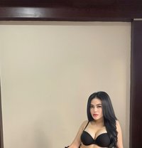 DITA - escort in Bali