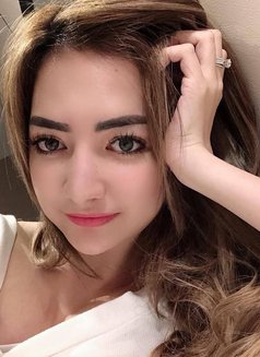 Luna - escort in Jakarta Photo 4 of 5