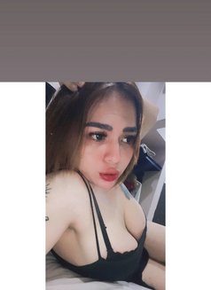 TS Luna - Transsexual escort in Bandung Photo 1 of 7