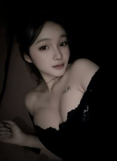 Luna - escort in Bangkok Photo 9 of 22