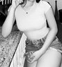 Luna Johanson - puta in Jakarta Photo 2 of 4