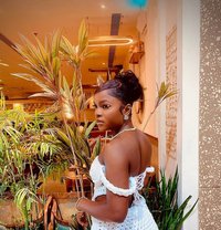 Luna - puta in Gurgaon