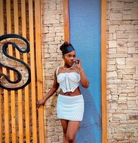 Luna - puta in Gurgaon