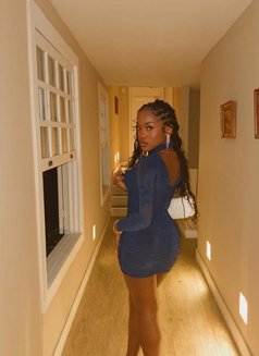 Luna - escort in Kuala Lumpur Photo 3 of 4