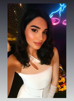Luna Lu - Transsexual escort in Jeddah Photo 16 of 28