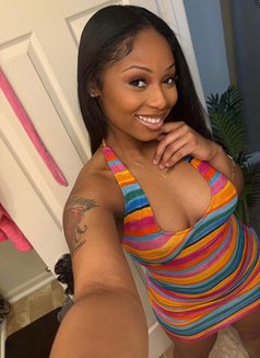 Luna Mabela Now - escort in Muscat Photo 1 of 2