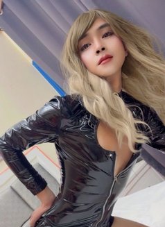 Luna New in Dubai Anything You Like - Transsexual escort in Dubai Photo 7 of 9