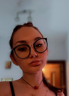 Luna Rose - adult performer in Los Teques Photo 3 of 3