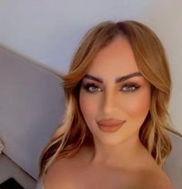 Luna - escort in Doha