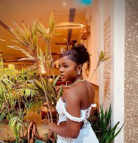 Luna - escort in Gurgaon Photo 1 of 6