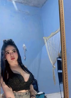 Luna Shemale - Transsexual escort in Jakarta Photo 2 of 6