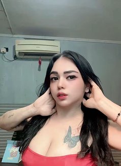 Luna Shemale - Transsexual escort in Jakarta Photo 7 of 9