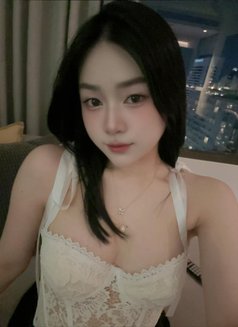 Luna - escort in Bangkok Photo 3 of 3