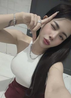 Luna - escort in Bangkok Photo 1 of 5