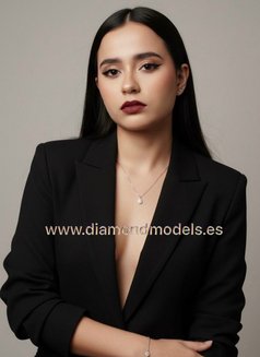Luna Spanish 19 Years All Natural - puta in Doha Photo 5 of 11