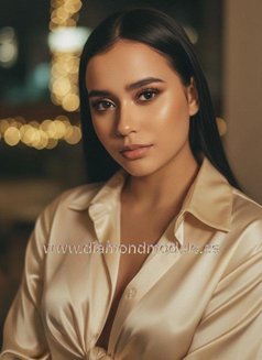 Luna Spanish 19 Years All Natural - puta in Al Manama Photo 4 of 11