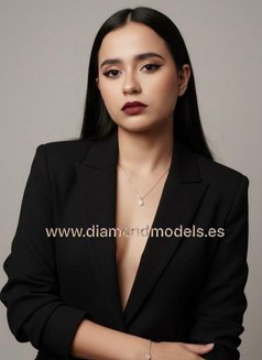 Luna Spanish 19 Years All Natural - puta in Al Manama Photo 11 of 11