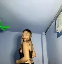 Luna.Sy - puta in Manila