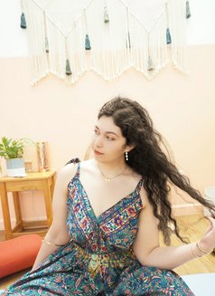 Luna Tantra - masseuse in London Photo 2 of 4