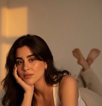 Luna tantric massage therapist - Masajista in Lisbon