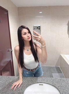 Luna - escort in Bangkok Photo 13 of 21