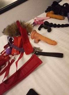 Luna - puta in Riyadh Photo 10 of 11