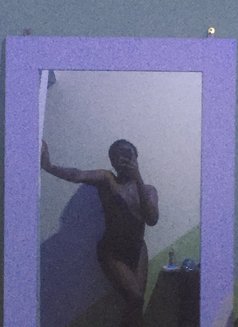 Luna Thee Stallion - Acompañantes transexual in Lagos, Nigeria Photo 5 of 5