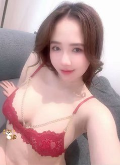Luna - escort in Dubai Photo 13 of 13