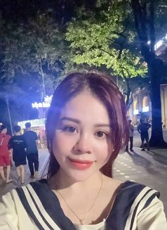 Luna - escort in Hanoi Photo 1 of 5