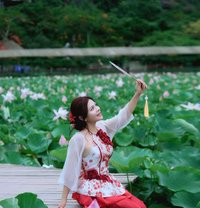 Luna - escort in Hanoi