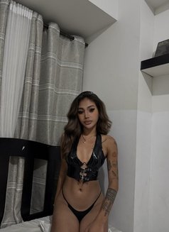 Lunabella - Transsexual escort in Cebu City Photo 2 of 6