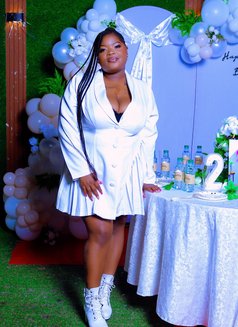 Lunah - escort in Riyadh Photo 4 of 7