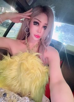 Lunar - puta in Qatif Photo 5 of 16