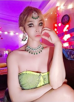 Lunar - puta in Qatif Photo 15 of 16