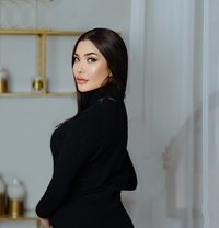 Amora - puta in Astana